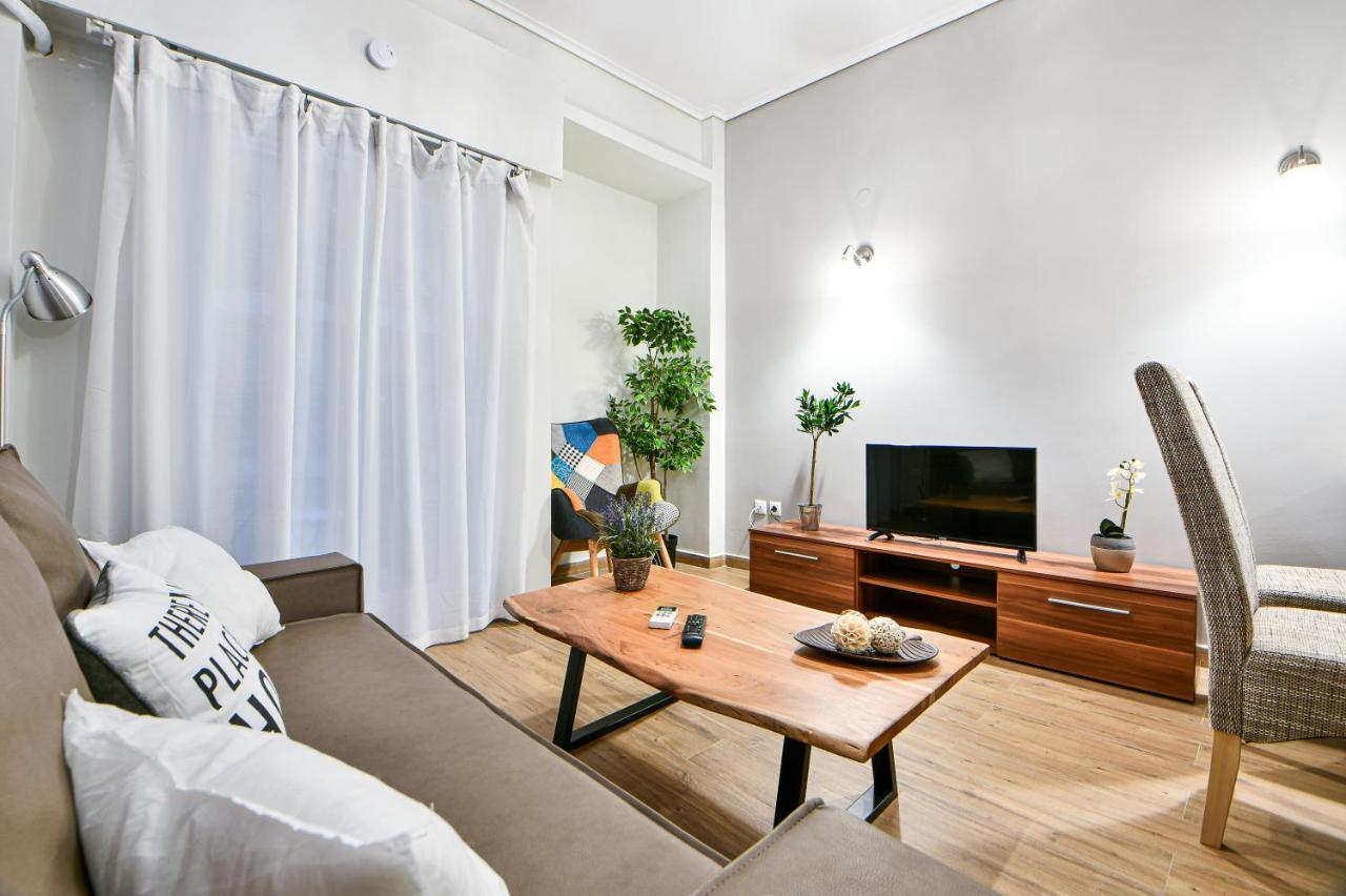 Cozy & Modern Renovated Flat For 4Ppl Apartment Атина Екстериор снимка